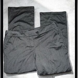 Apt 9 Gray Wide Leg Trousers, Pockets Size 16P
Curvy Fit